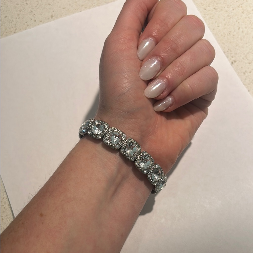 Elegant Silver Bracelet with Clear Stones